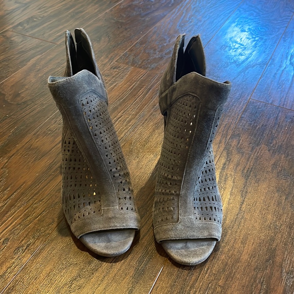 Vince Camuto grey open toe booties worn once